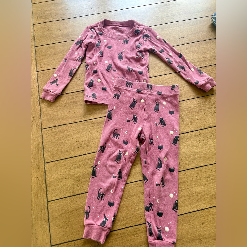 Petit Lem Glow in the Dark Halloween Cat Pajamas, Size 3T